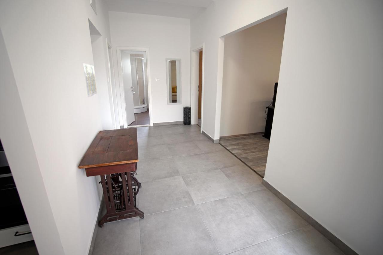 House - Apartman Sarah Kaštela Esterno foto